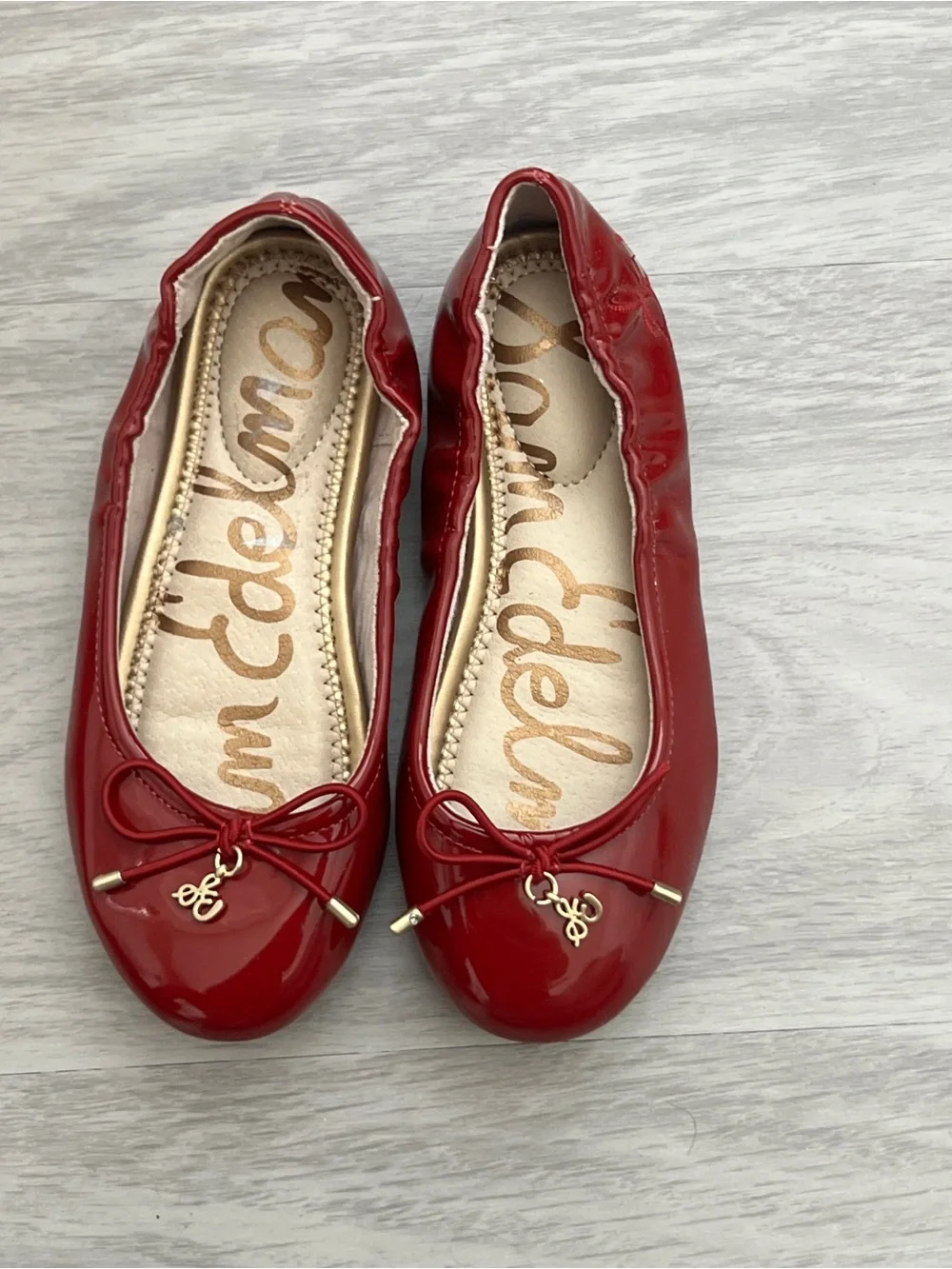 Sam Edelman Felicia Kids Red Patent Ballet Flats Bow Gold Charm Size 11